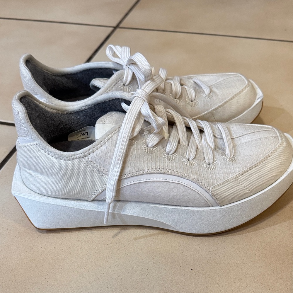 Allbirds Women's Off-White Canvas Sneakers